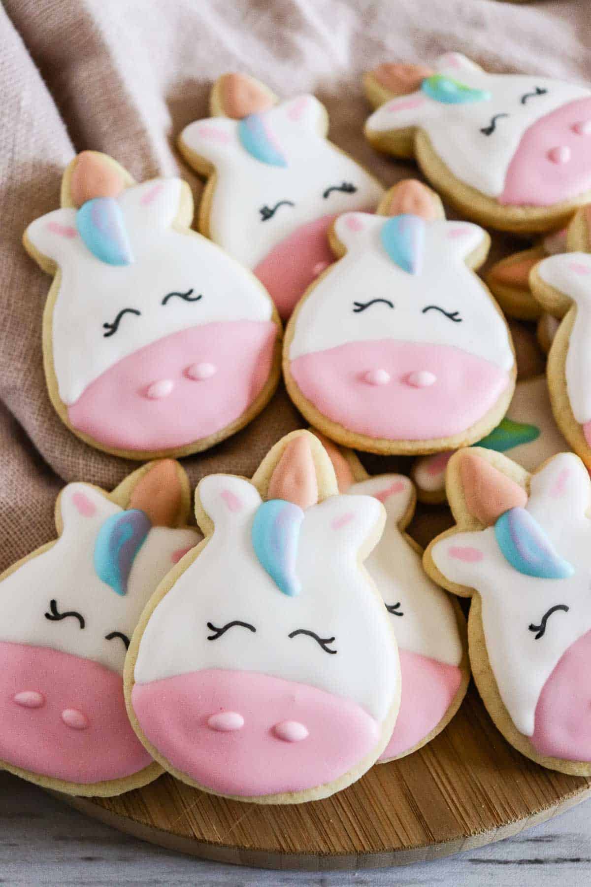 Step-by-Step Unicorn Cookies Tutorial： Create Magical Treats at Home